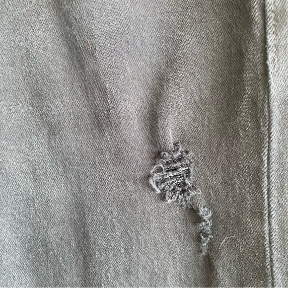 Levi's Wedgie Fit Button Fly Black Distressed Premium Jeans Size 28 - Picture 6 of 16